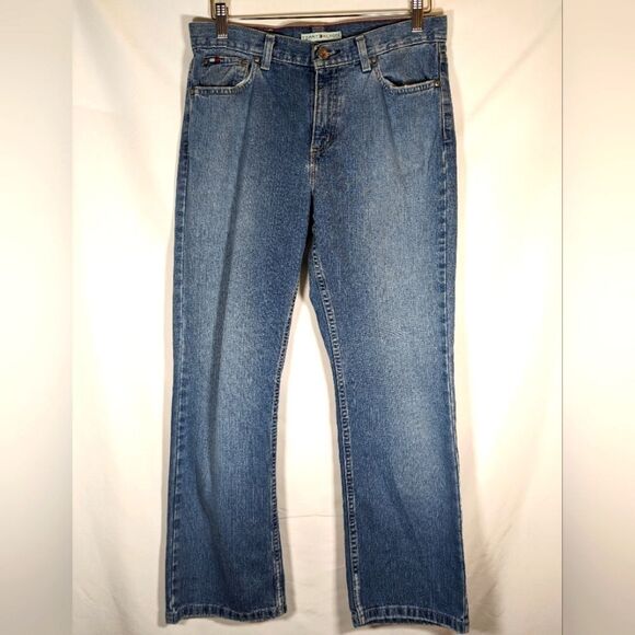 Tommy Hilfiger Women's  Distressed Classic Boot Denim Jeans - Picture 1 of 8